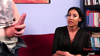 Amateur porn stranger jerks off on whore