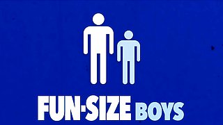 DILF fucks and breeds bottom twink