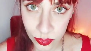 Shyyfxx Dedicates a Video to a Follower so That He Dedicates His Milk to Her JOI