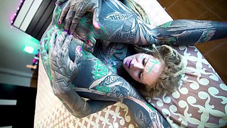 Anal gape loving female enjoys some intense cumplay