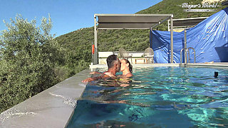 Behind the Scenes of All Natural MILF Julia North Underwater Soft in the Pool