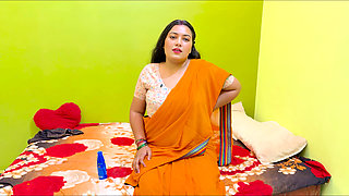 Step mammi ko message karke unka dard kam kia , mummi muh me leke jor jorse chosen lagi , Hindi Viral Video