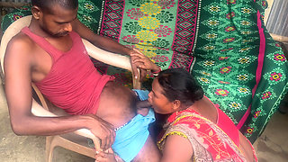 Hot housewife ko chairper baitha kar chudai ki