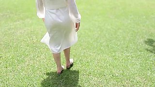 Desi Big Ass Masturbation in the Garden with Silk Satin