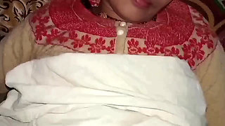 My cute stepsister shared her bedroom with me in winter season