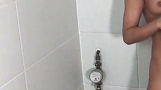 Lick Lesbian Girls Pee!