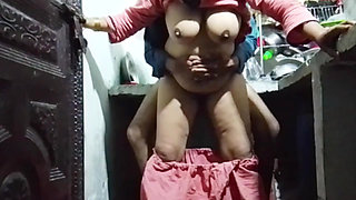 sexy Pakistani sucking his bf dick