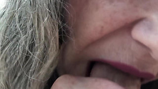 Sexy Mature Wife Sucks and Swallows! Maxxximummilf