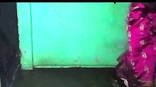 Indian Village Aunty Vinnusi Fucks 18 Year Old Boyfriend - Desi Homemade Sex