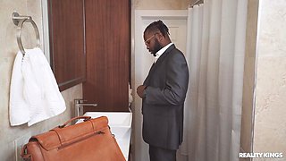 Suite Lesbo Sex With Big Titted Hotel Maid: Isis Love, Lily Lou Foot Fetish