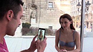 Beautiful Jamie Is Finger Licking Good