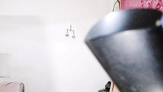 Real house maid was seducing me without a bra and put it in the mouth
