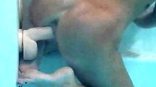 Close up MILF masturbation