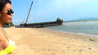 Hot Thai bikini girl taken to a hotel