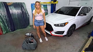Divorced Wife Solves Her Car Problem With Her Big Tits