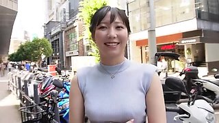 清楚な高身長Fカップ美女が亀頭フェラして3Pでビッチ感高まる