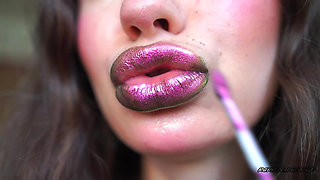 Melting Purple Metal Lips: Shiny Kisses & Messy Spit Play