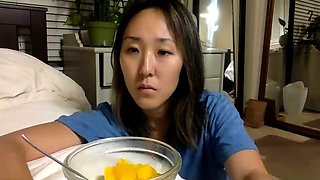 Amateur Cute Teen Girl Plays Anal Solo Cam Free Porn