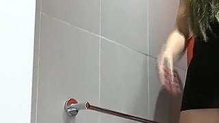 The Long Pee Contest - Compilation