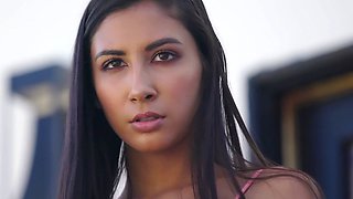 Gianna Dior & London River get their sweethearts on in hot roleplay action