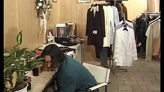 Watch How This German Lady Get Ready for the Night