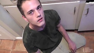 A Pretty Boys Descent - Phillip Ashton