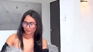 My Girlfriend Is Going to the Movies but Before They Pick Her up I Give a Good Fuck