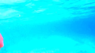 Finger-in-Pussy Vlog: BBW Bitche Underwater - POV