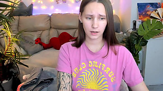 I got tired of sucking and decided to entertain you with my nipple clamps