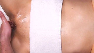 Mmwow! This Perverted Masseur Showed off His Dick and Came in My Mouth(!) During My Massage Session! Xsanyany