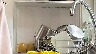 Horny Wife Gets Fucked in the Kitchen While Doing the Dishes