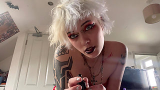 Glitterqueen1999 Eats Her Cheating Boyfriend Giantess Fetish