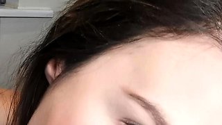 Love Chat Big Boobs Brunette Masturbating For Cam
