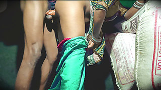 Village bhabhi ko dragon condom ke sath chudai