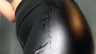 Big booty ass fetish amateurs get oral and suck cock