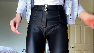 Masturbation close up Tamara big clit