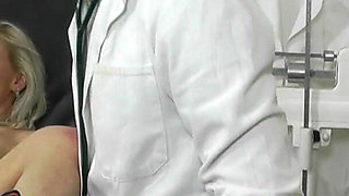 Mature gyno - Installed in obgyn clinic caught medic fucking female patient