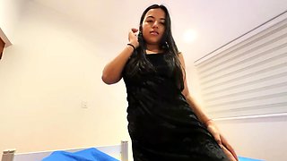 comparto habitacion con mi hermanastras y me la follo
