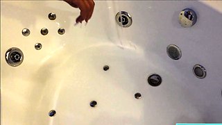 Huge boobs Thai amateur picked up in a Tuk Tuk for dirty sex