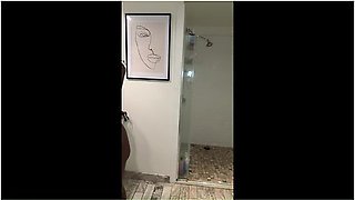 Nigerian Black Ebony Babe Voyeur: Nicole Kitt In The Shower Shaving Part 2