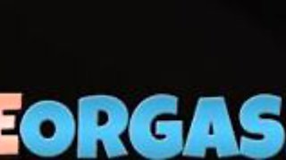 Muscled straight guy David Reed strokes his cock and shows off his naked feet