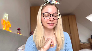 How to Tell Her About Your Micro Size!