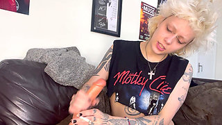 Silent Smoking Handjob JOI Blowjob Spit Long Tongue