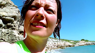 brunett babe taken to the beach to fuck