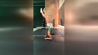 18-year-old accidentally flashes her pussy while doing yoga