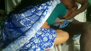 Hot desi big ass aunty sex with desi saree removing
