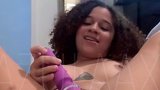 Beauty small tit amateur teen masturbating her shaved pussy