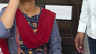Komal's Neighbour Came to Ask for Sugar, but May Had Gone to the Toilet