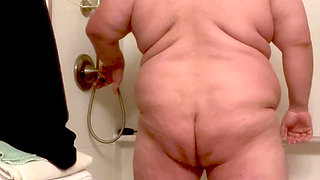 Sexy Fat Muscle Chub Bear Bubba Burly Posing & Dripping