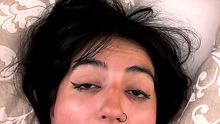 Hungover Pakistani Slut Gets a Huge Facial